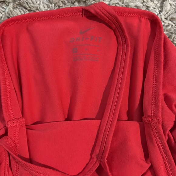 Nike Tank - Picture 3 of 4